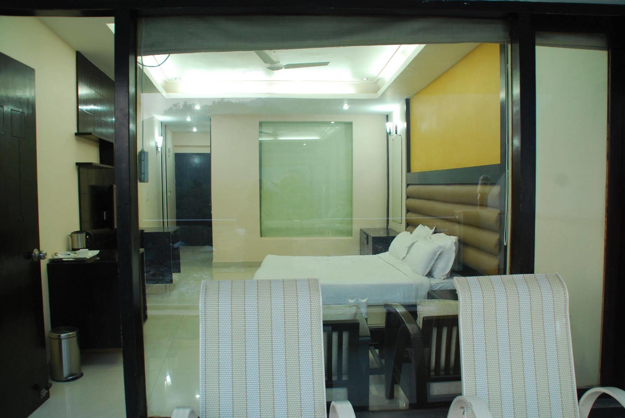 Ganga Beach Resort Rishīkesh Exterior foto